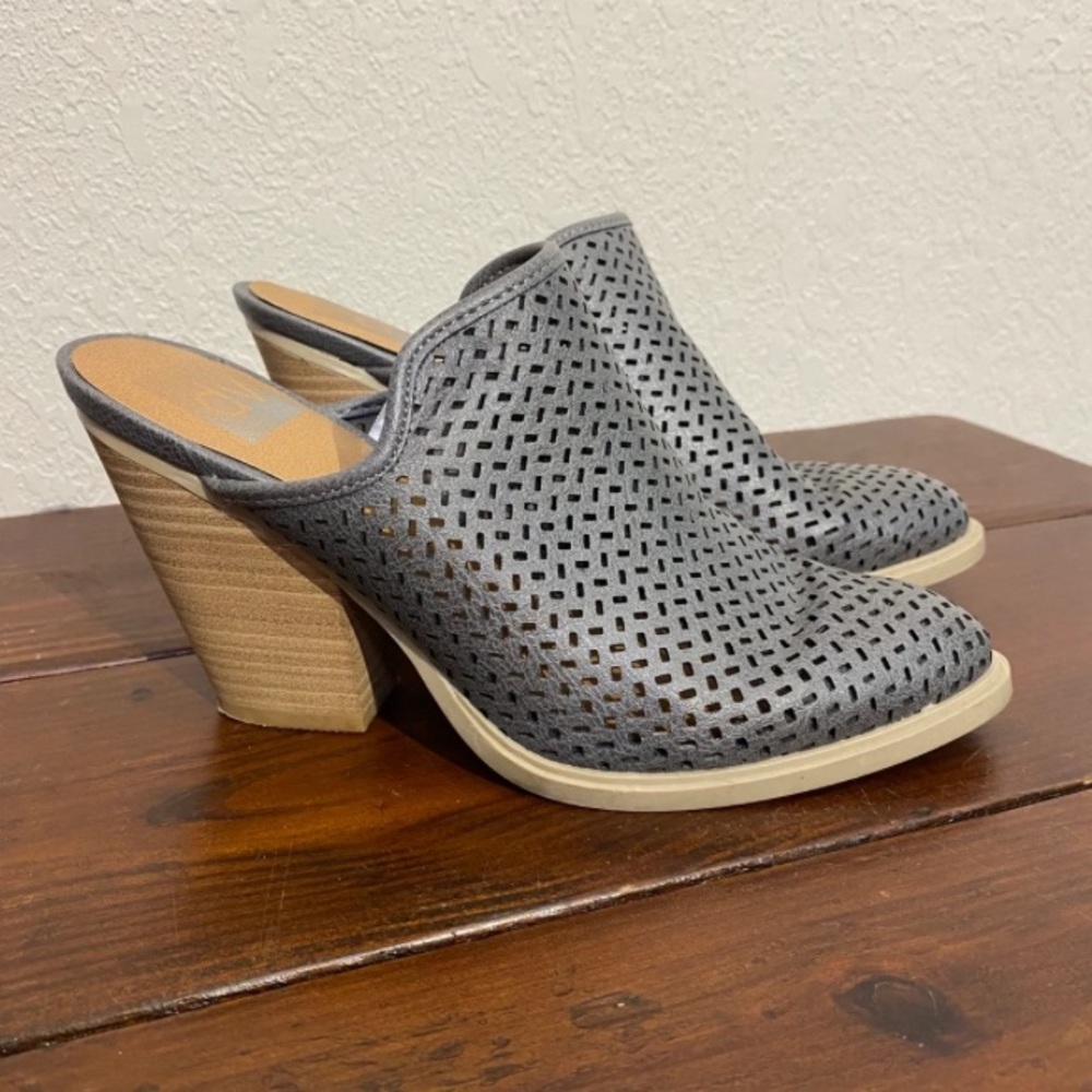 Dolce Vita Kenli Laser Cut Stacked Heel Mule